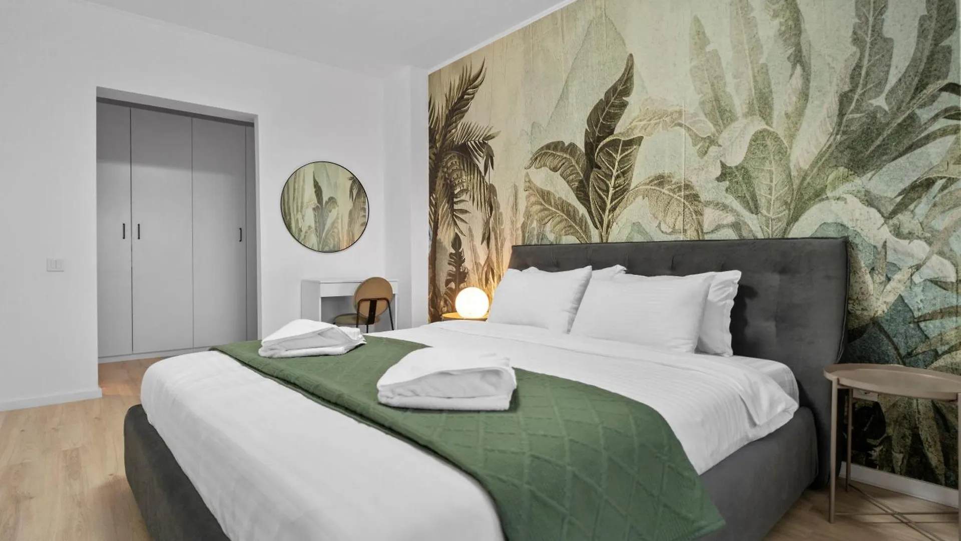 High-End Apartment With Panoramic View, Parking & Pool Bucharest 0*,  Romania