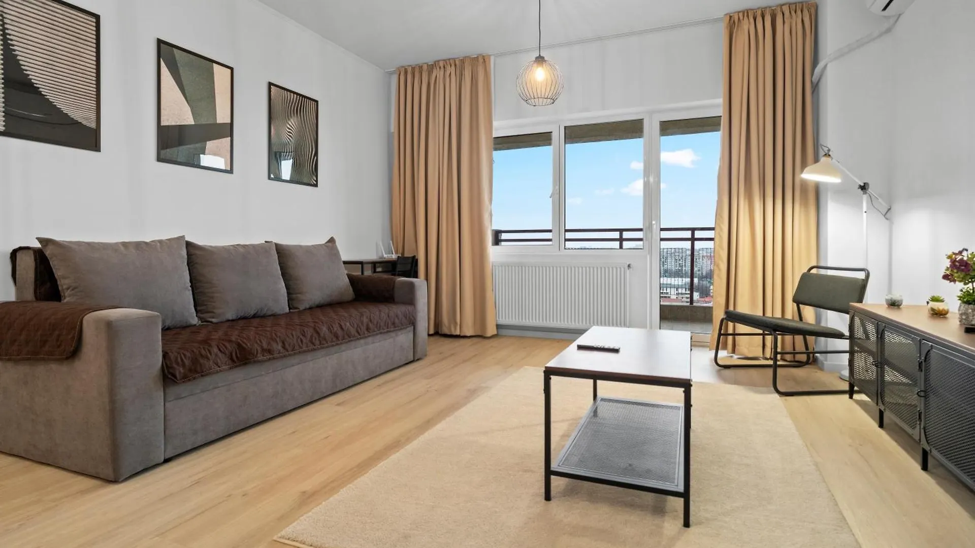 High-End Apartment With Panoramic View, Parking & Pool Bucharest