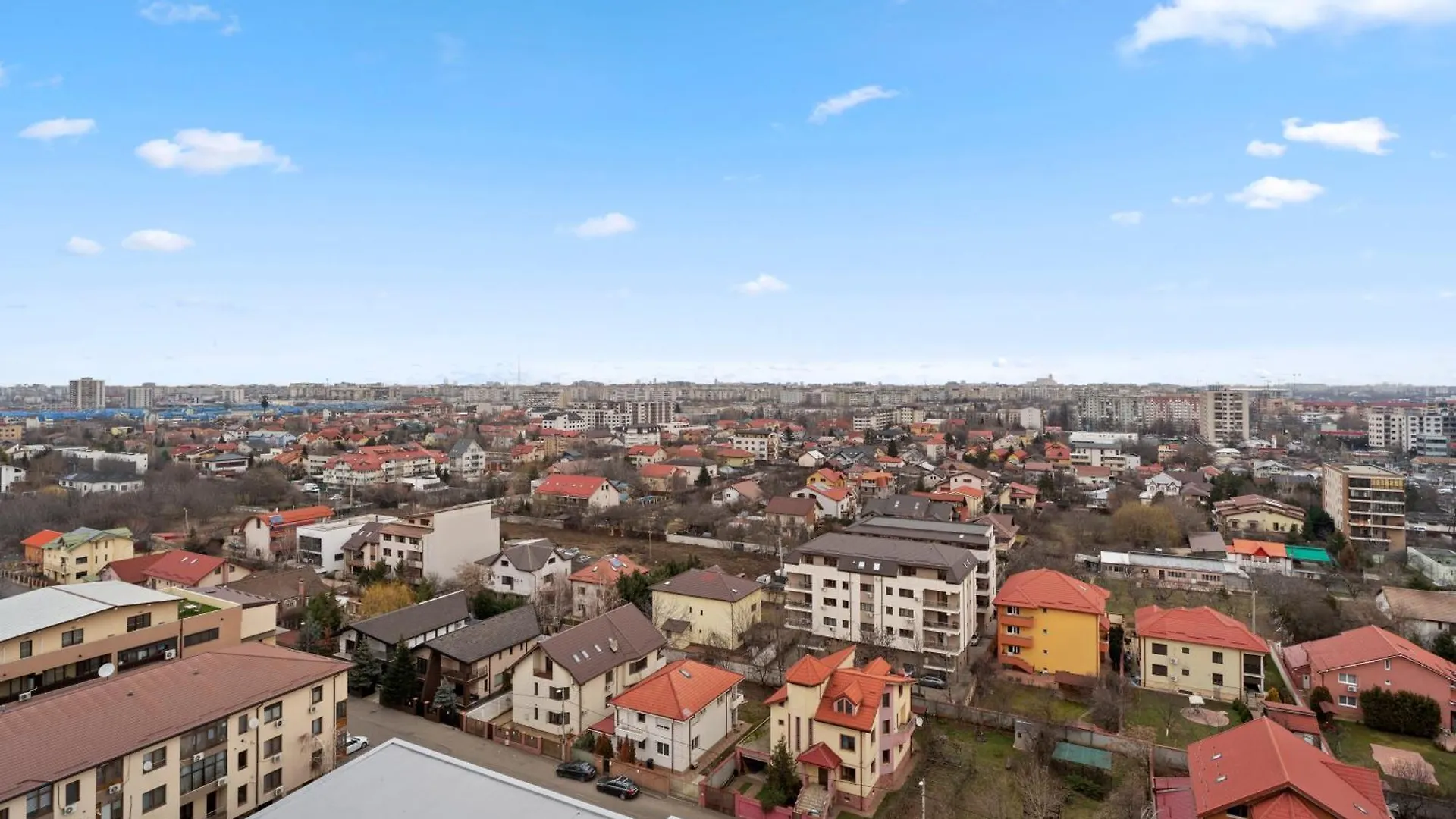 High-End Apartment With Panoramic View, Parking & Pool ブカレスト