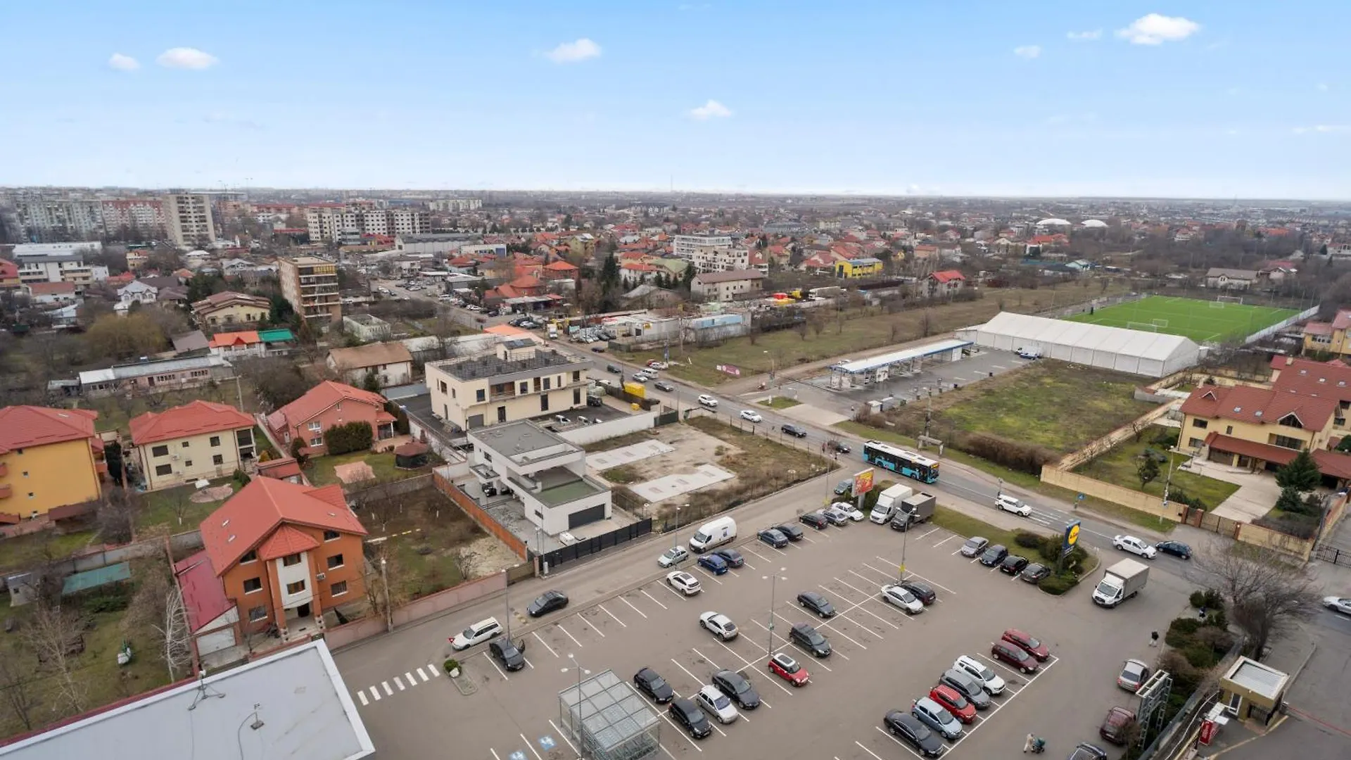 High-End Apartment With Panoramic View, Parking & Pool Bucharest 0*,  Romania